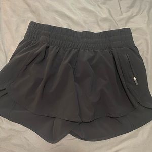Lululemon shorts high rise 4 inch